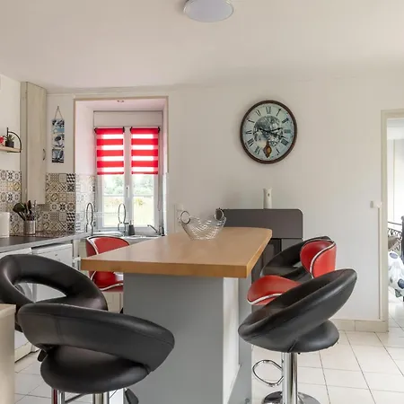 Holiday home Near Grandcamp-maisy Beach, Cleaning Included