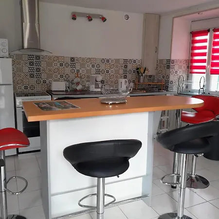 Holiday home Near Grandcamp-maisy Beach, Cleaning Included *